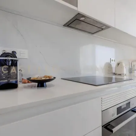 Luxury Penthouse - Rooftop Pool - 100m To The Sea Appartement