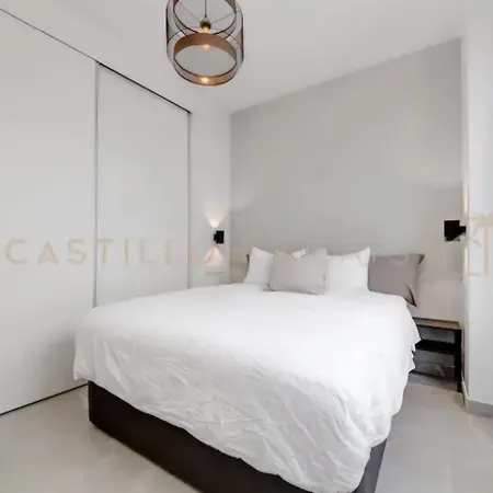 Luxury Penthouse - Rooftop Pool - 100m To The Sea דירה *