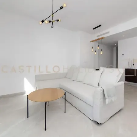 Luxury Penthouse - Rooftop Pool - 100m To The Sea * טורבייחה